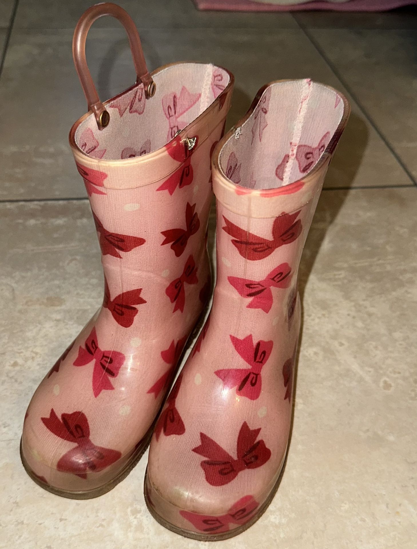 9C Rainboots