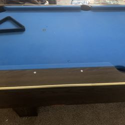 Pool table