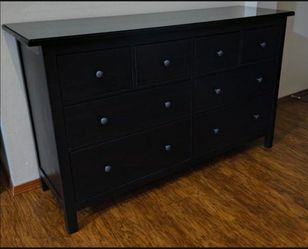 Ikea Hemnes 8- Drawers Dresser with Glass Top