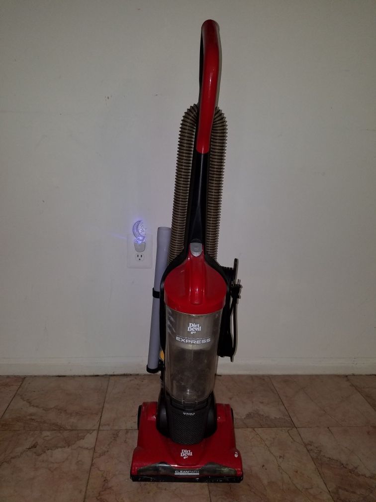 Dirt Devil Endura Express vacuum cleaner