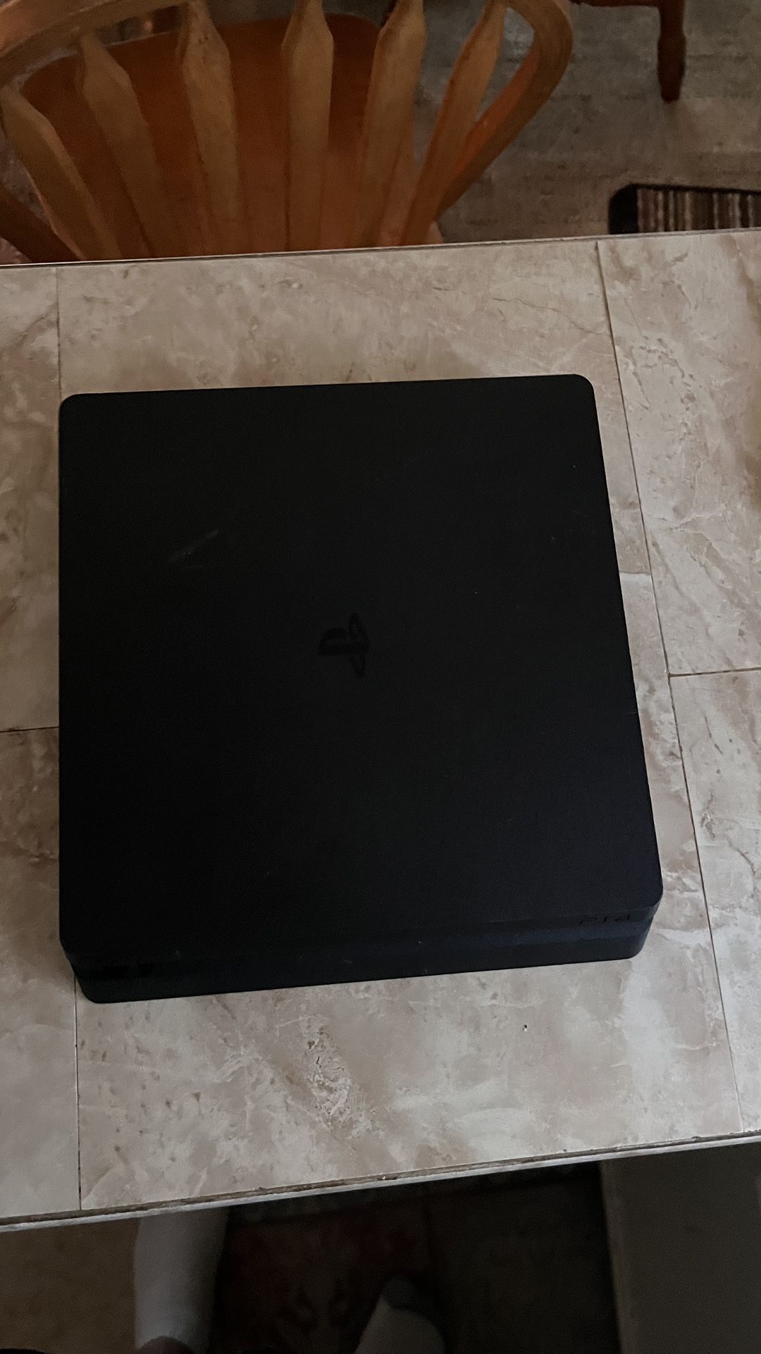 PS4 SLIM (500g)