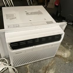 Hisense 14000btu WINDOW AC