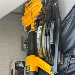 Dewalt Air Power Roof Nail Gun