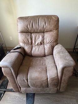 Vocalist radiance lift chair recliner