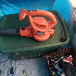 Black + Decker Electric Blower 