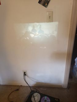 Projector and retractable screen. Make offer for both. Also have a DVD player if need. Make Offers