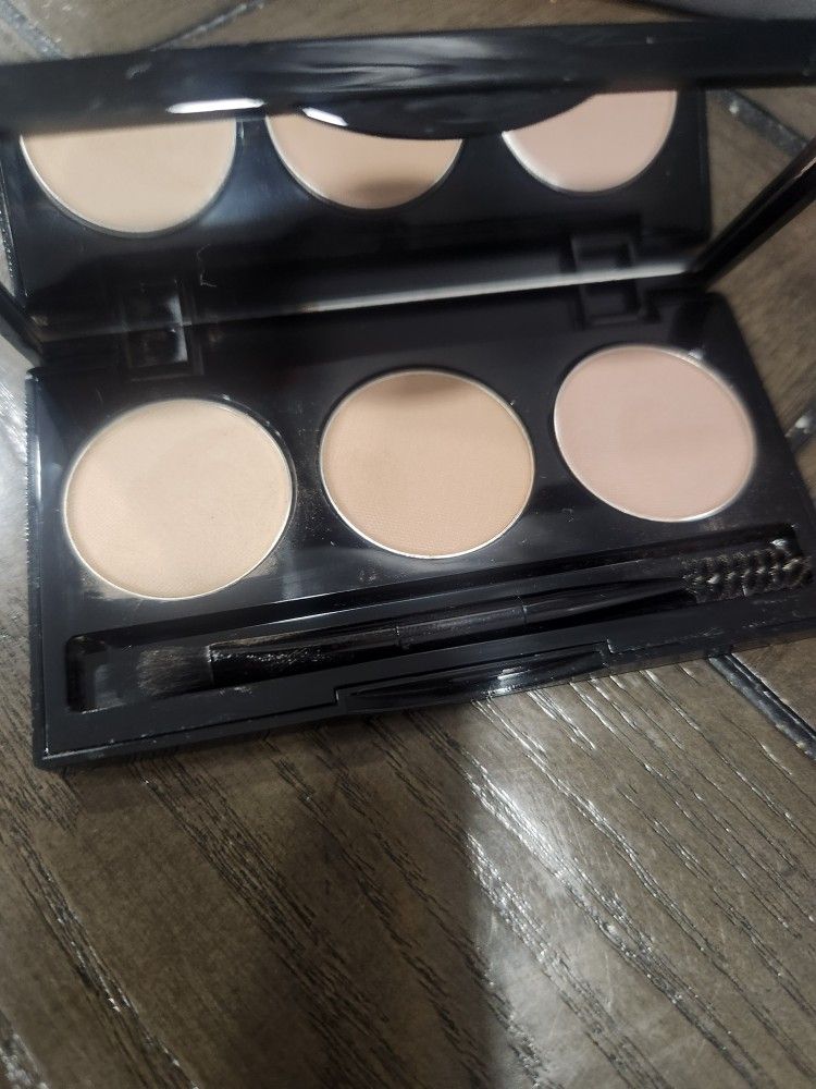 Senna Eyebrow Stencil Kit