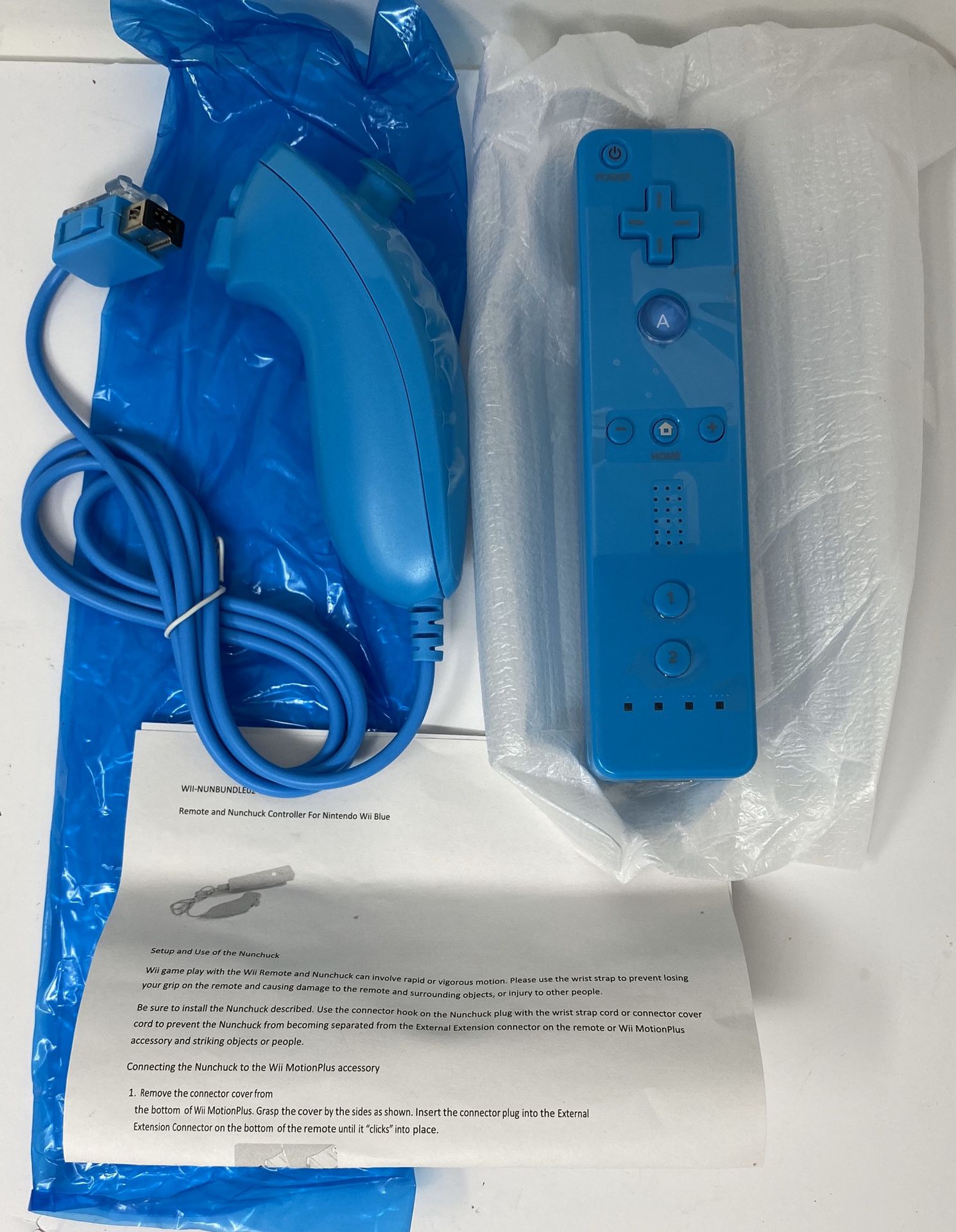 Nintendo Wii/Wii U Remote & Wired Nunchuck Built-In Motion Blue