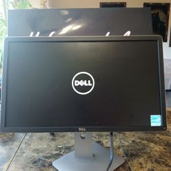 Dell P2214Hb P2214H Widescreen 22" 1920x1080 DVI VGA  LED LCD Monitor (Grade C)
The Dell P2214Hb P2214H Widescreen 22" monitor is a professional-gr
