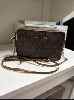 Authentic Michael Kors Jet Set Large PVC Brown Signature MK Crossbody Bags