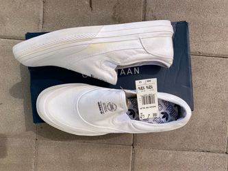 Adidas slip on sneaker white size 12 men’s brand new