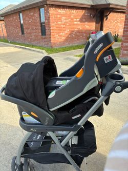 chicco carseat and caddy