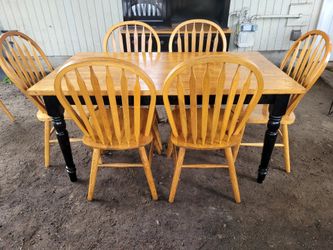 Oak Country Dining Table And 6 Chairs/Set/Black/Rustic/Farmhouse/Solid Wood/Matching/Comes with Hutch/Rare/Butcher Block/Shabby/Distressed/Unique/Fami