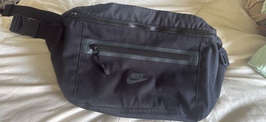 Nike Elemental Premium bag Fanny pack huge
