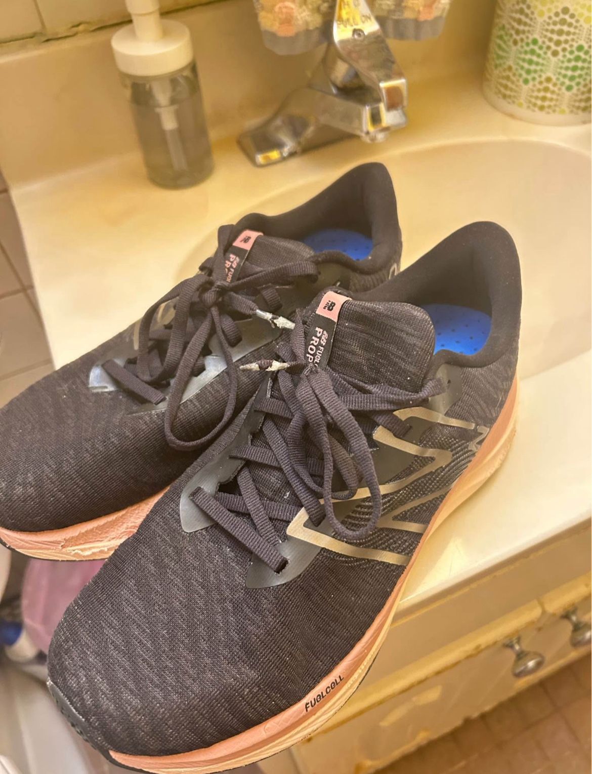 Women’s New Balance Sneakers Size 10 Pick Up Only