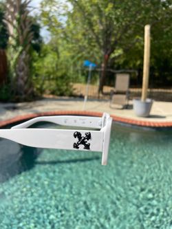 OFF WHITE sunglasses