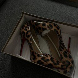 Christian Louboutin Pumps