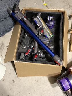 Dyson V15 vacuum tools