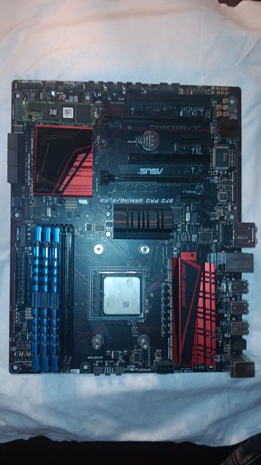 MOTHERBOARD CPU RAM SSD COMBO 