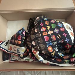 Louis Vuitton LVMOJI silk scarf 