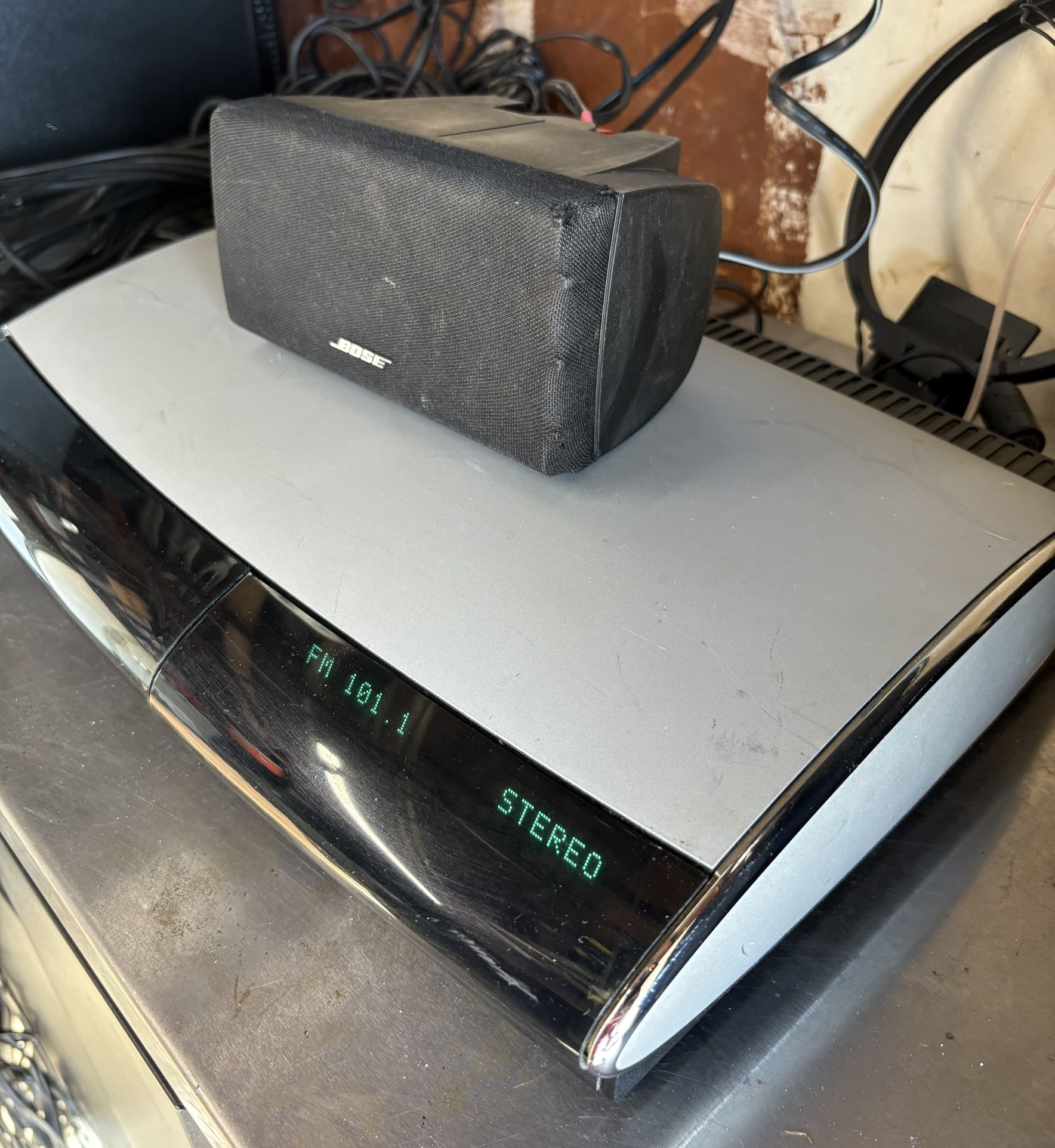 Bose Lifestyle 28 Series III DVD Media Center AV18 w/ Speakers & Sub PS28 III