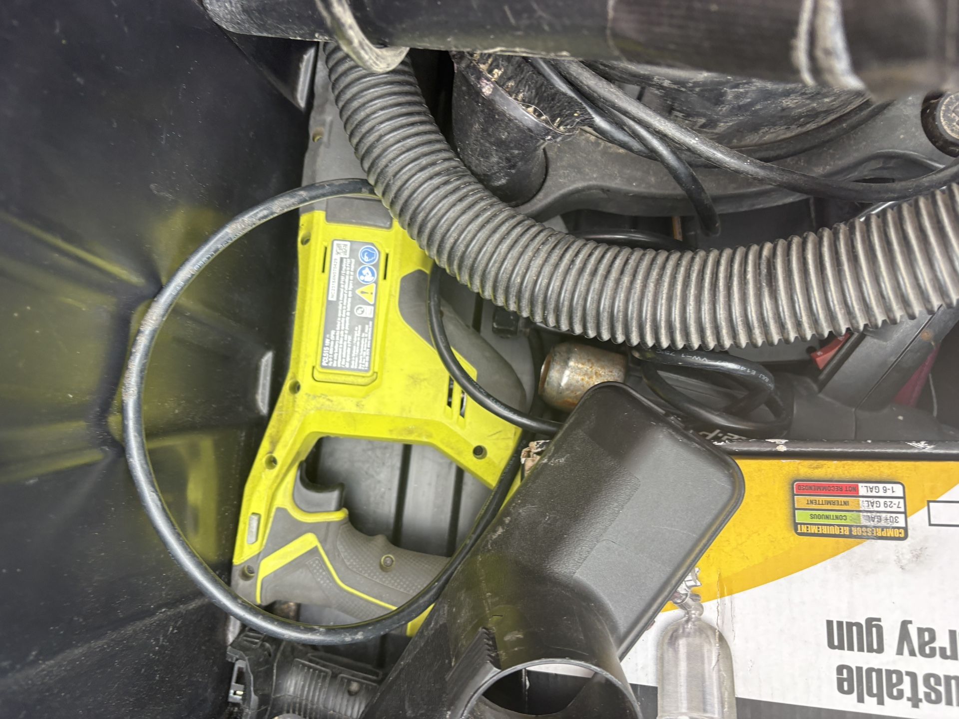 Random Tools And Vacuum