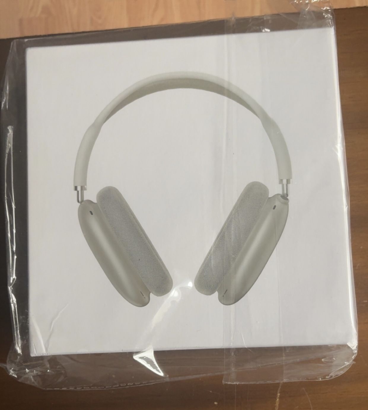 Apple Airpro Max (Silver)