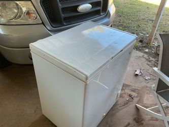 Chest freezer. lowest price ,,, great little freezer . Save