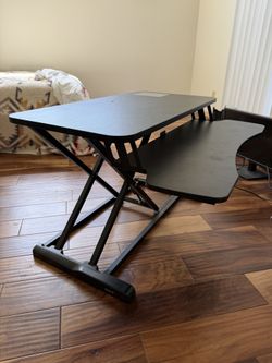 Vivo standup desk converter