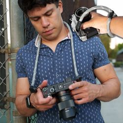 Camera Strap Neck & Wrist Peak Design Anchors Quick Release Grey White Climbing Rope
