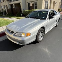 1998 Ford Mustang