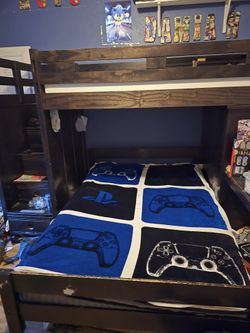 Bunk Beds, Top Twin, Bottom Full Size