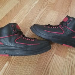 Jordan Retro 2 Bred Size 7y 