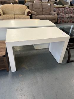 White desk (in store)