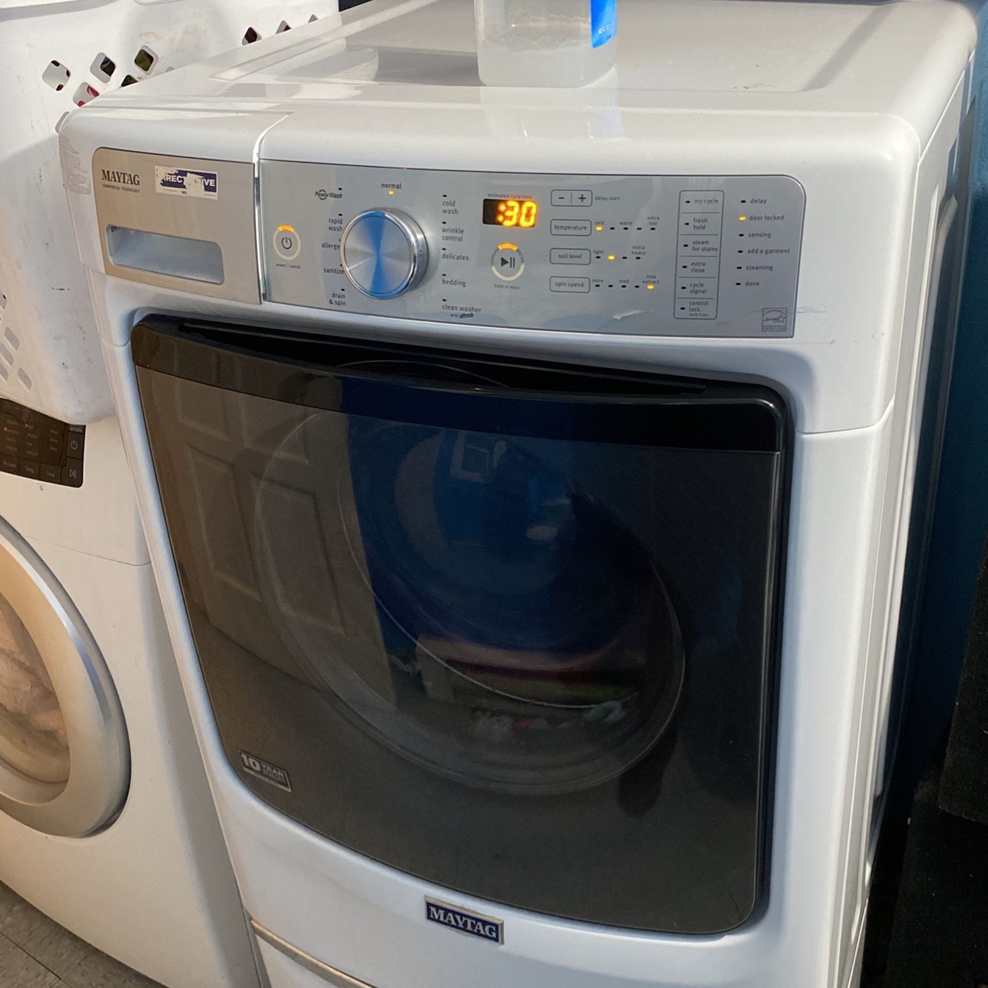 Lavadora Maytag Semi nueva La Compre En 800 Pero Se Me Perdió El Ticket Y Hace Ruido Al Exprimir La Ropa