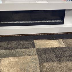 TV Stand ( Visualization Only) No Heat