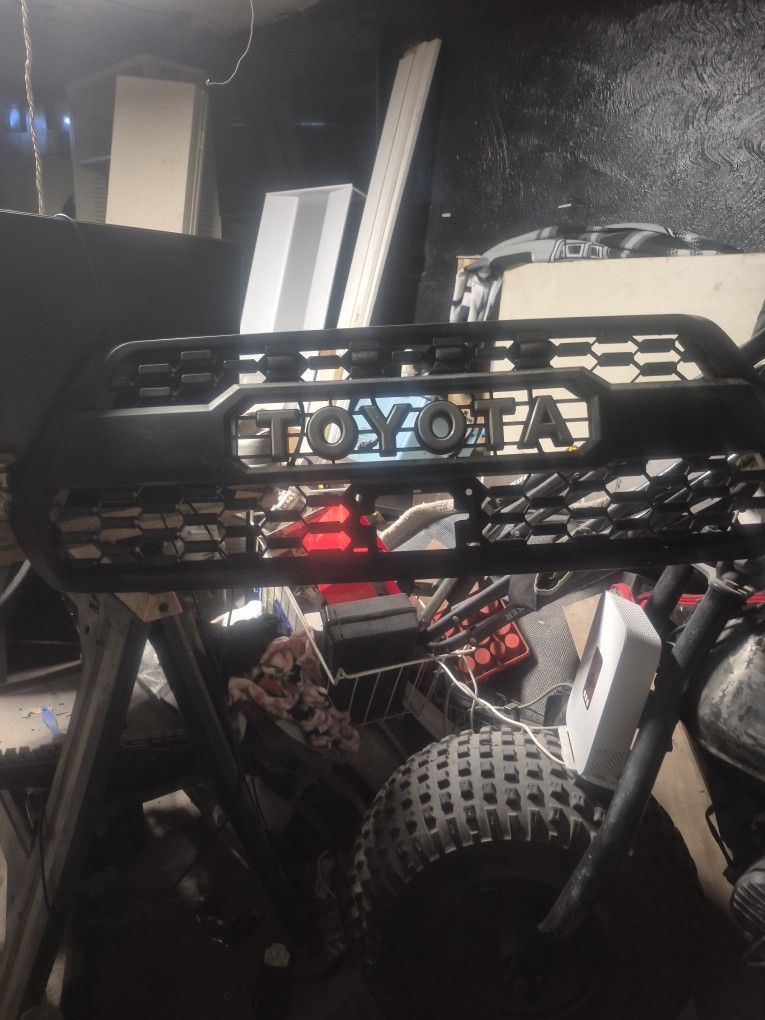 Toyota Grill w/led Lights $50 Bucks