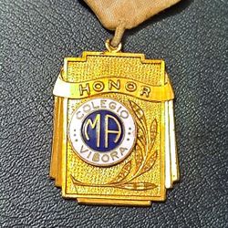 Medalla Colegio Vibora-honor-habana-cuba