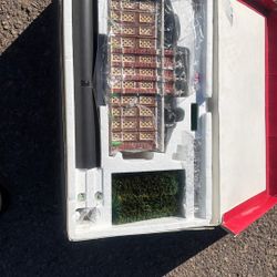 Heritage Village Collection Kensington Palace 