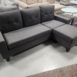 Mini Sectional  W / Otterman Grey