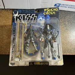 Mcfarlene Kiss 
