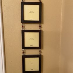 New! Wall Hanging Picture Frames Set Of 2 $10 Each