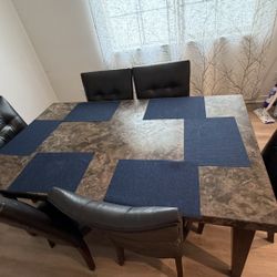 Dinning Table 