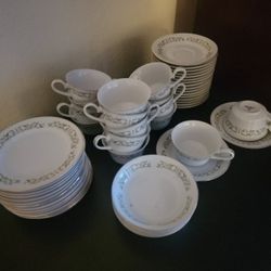Vintage "Bell Flower 2999" Fine China Tea Set