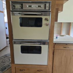Mid-century Oven