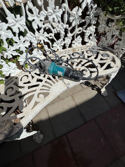 Makita grinder. 4 1/2