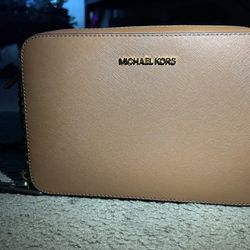 Michael Kors brown Bag
