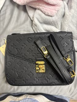 Louis Vuitton Pochette Métis Black Empreinte Leather