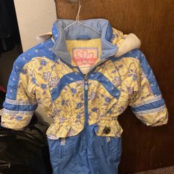Adorable Girls Snow Suit! Size 4!