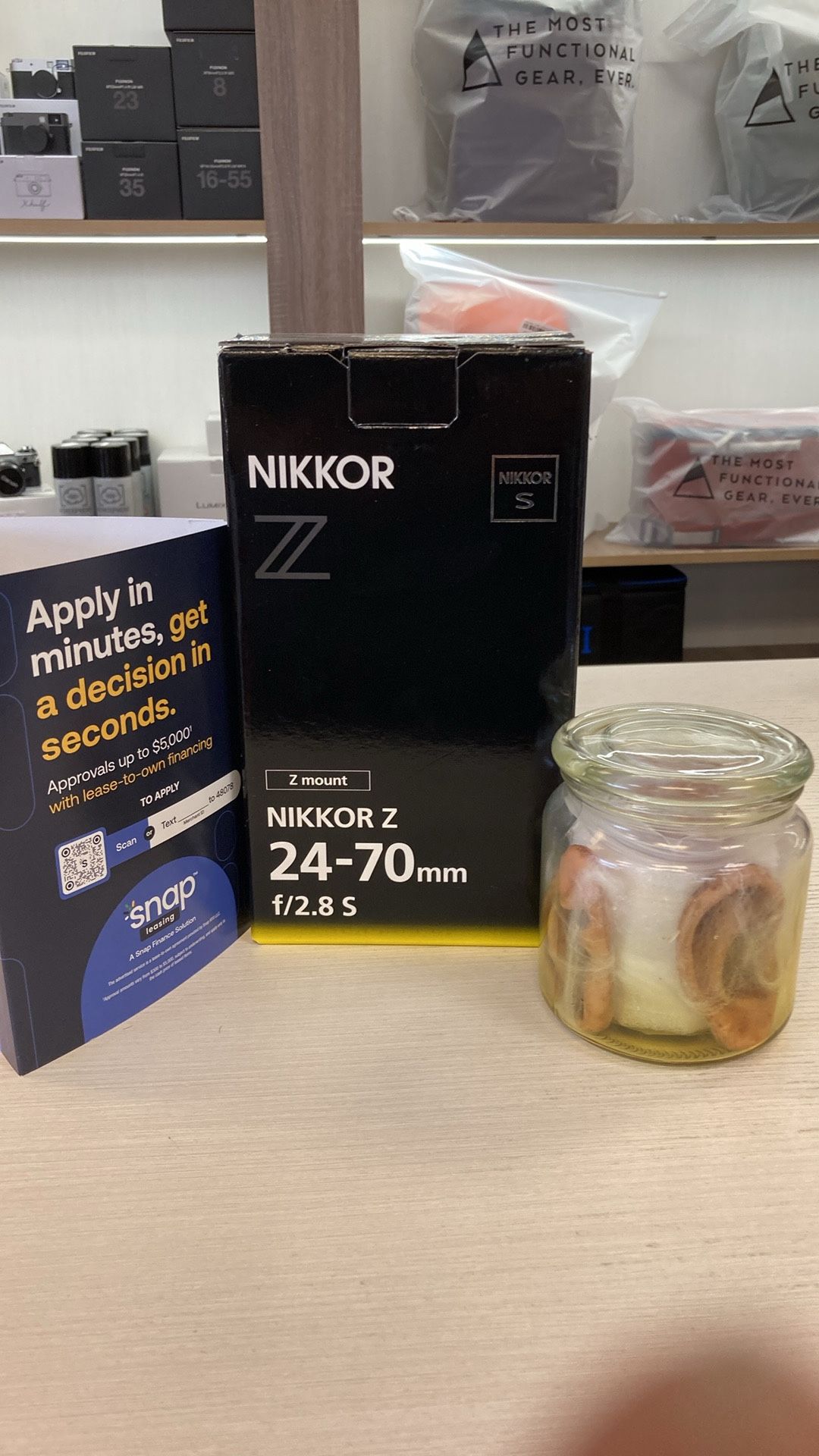 Nikon Nikkor Z 24-70mm F2.8 S ( Downey, Ca)
